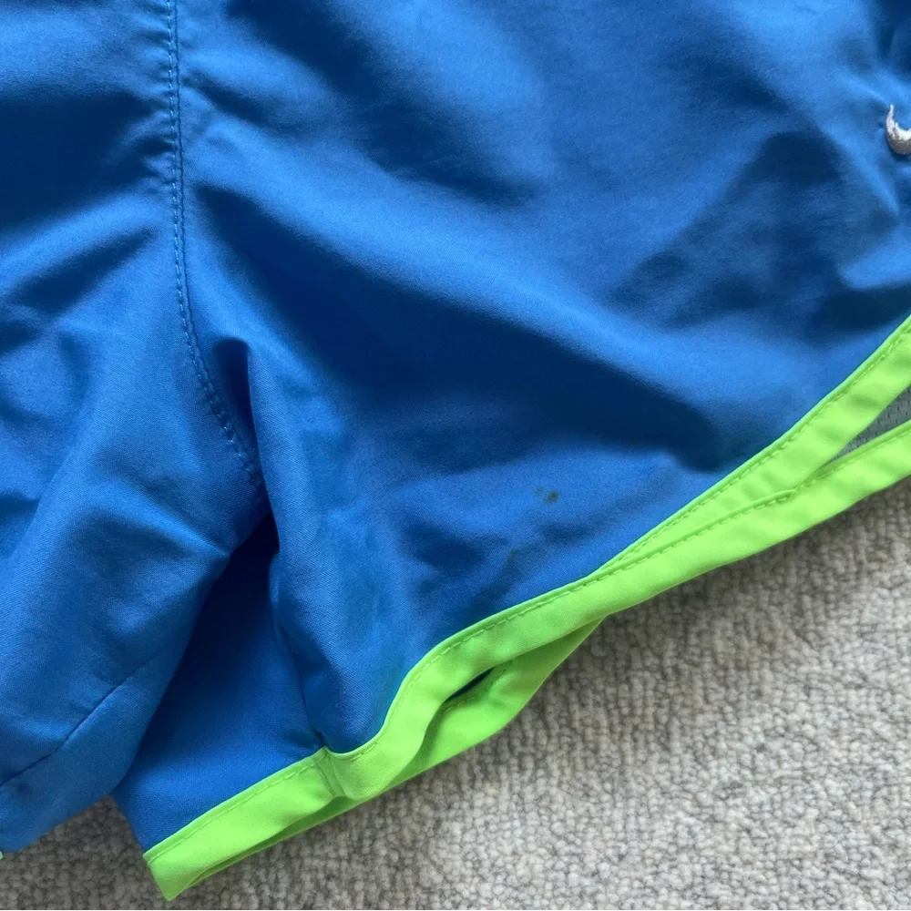 Nike Dri-Fit Tempo Running Shorts in Blue